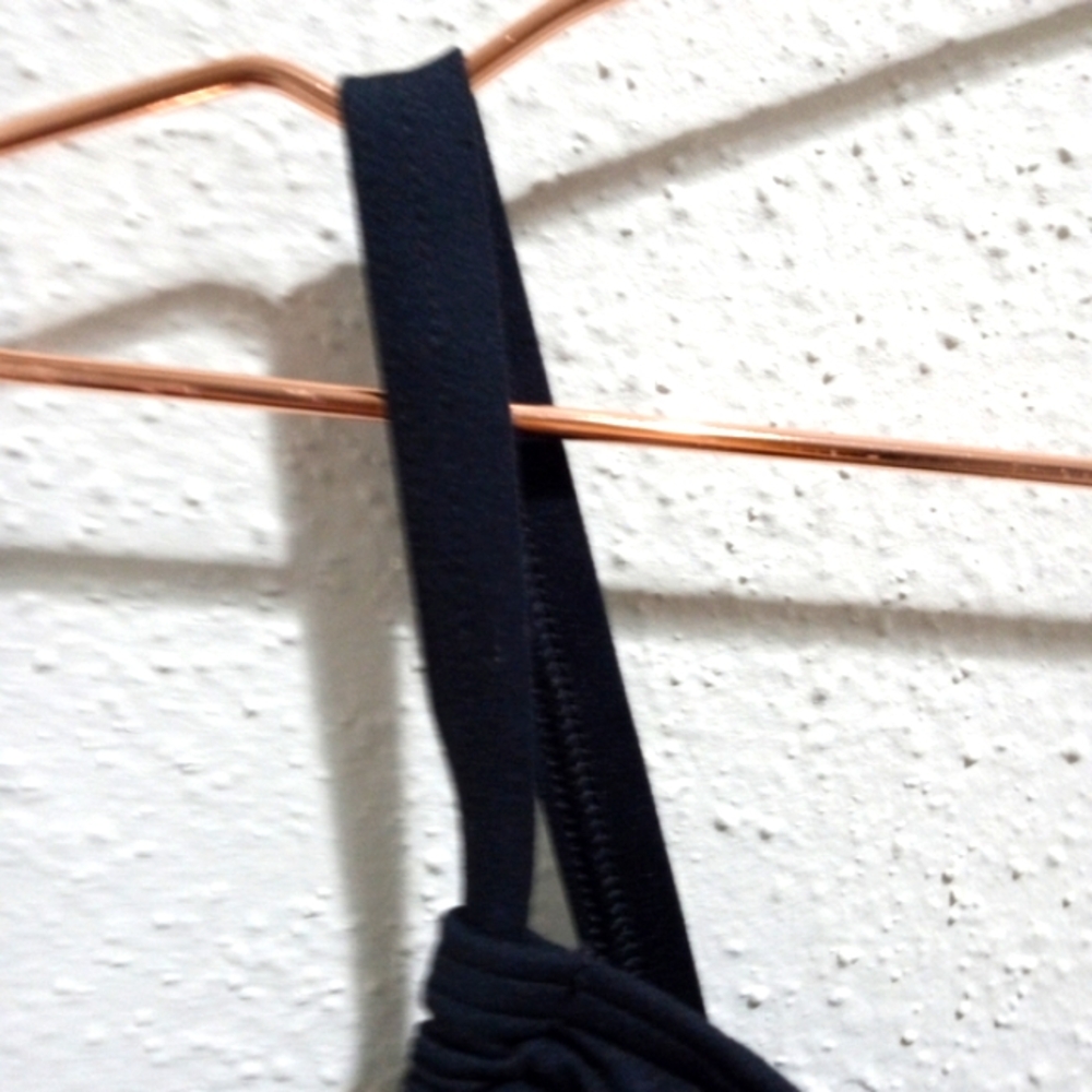Women's Lands End Black Swim Suit Top Underwire Built in Bra sz 8 - Picture 4 of 9